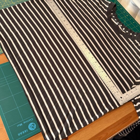 LULULEMON 🍋All Yours Long Sleeve Tee in Vitasea Material Black and White Stripe - Picture 5 of 9